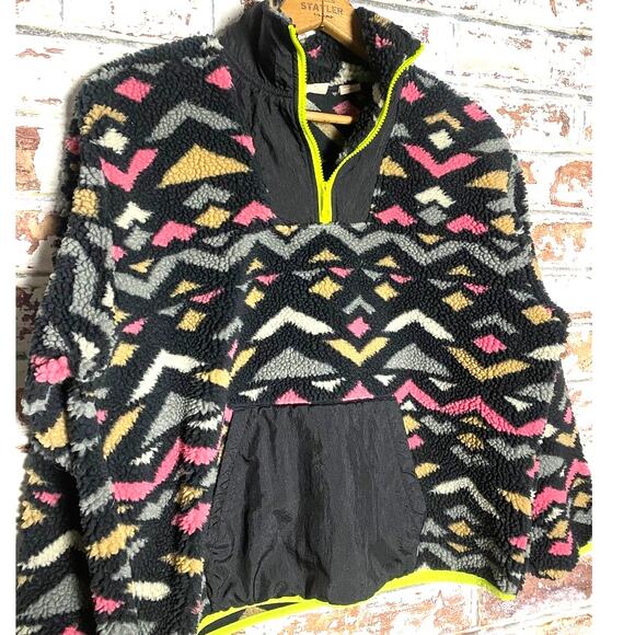 Levi's Arizona Sherpa Quarter Zip Sweatshirt - Multi-Color - Picture 6 of 11